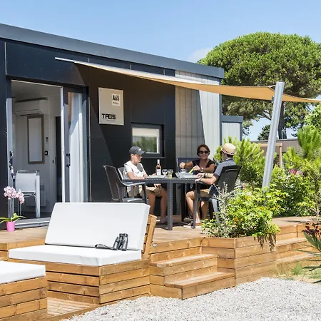 Domaine Les Muriers אתר קמפינג