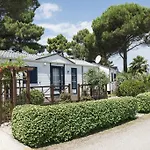 Domaine Les Muriers Campingplatz 4*