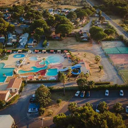 Domaine Les Muriers Campingplatz 4*