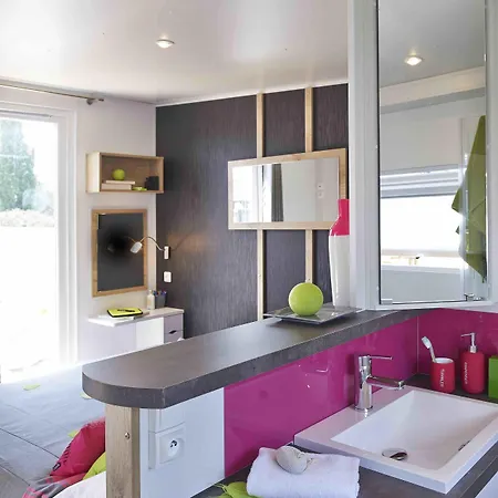 Campingplatz Domaine Les Muriers Vendres