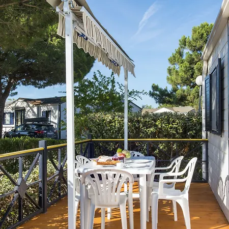 Domaine Les Muriers 4*