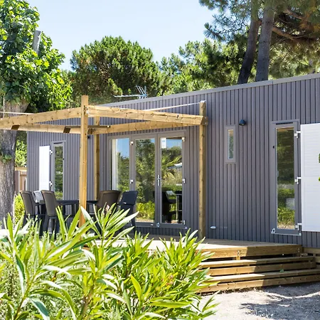 Campingplatz Domaine Les Muriers 4*