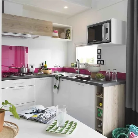 Domaine Les Mûriers Camping 4*