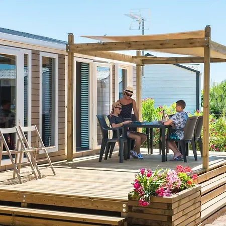 Domaine Les Muriers 4*