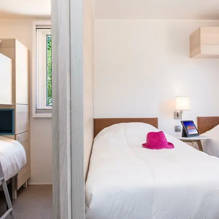 Кемпинг Domaine Les Muriers Вандр