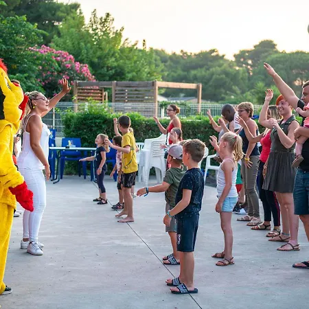 Campingplatz Domaine Les Muriers