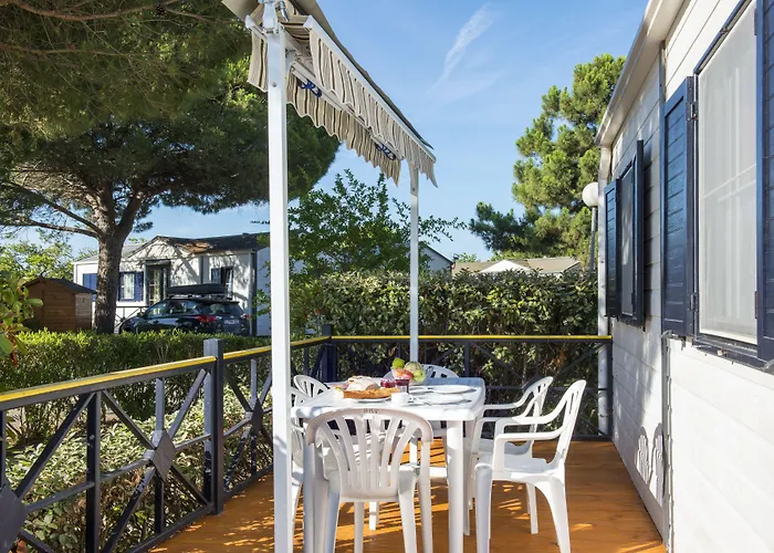 Domaine Les Muriers 4*