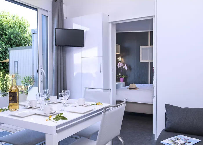 Parque de Campismo Domaine Les Muriers